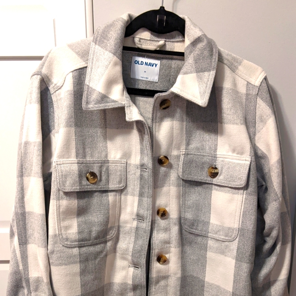 Old Navy nwt plaid shacket beautiful and soft